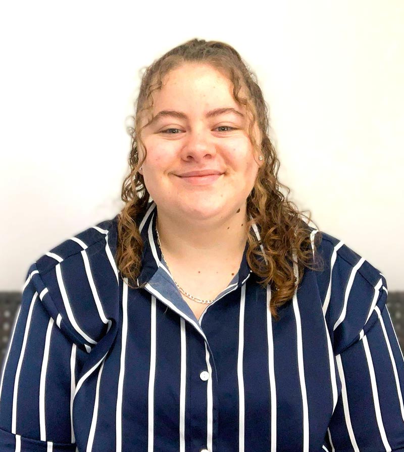 Portrait de l'animatrice et responsable des ateliers d&rsquo;arts